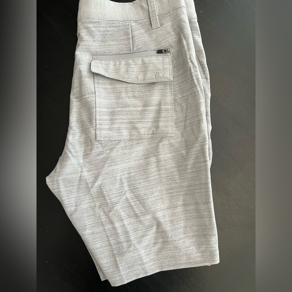 Men’s BYLT Gray shorts